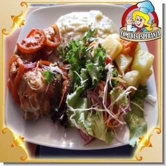 Lee el articulo completo Menu de comida Catering Service - 08 - Lomito de cerdo relleno con queso mozzarella, espinacas y zanahoria